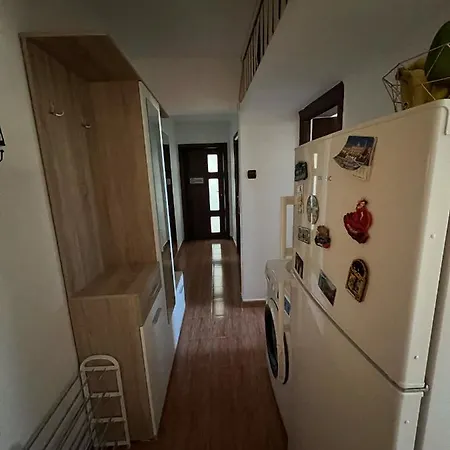 Lavi's Apart Apartment *